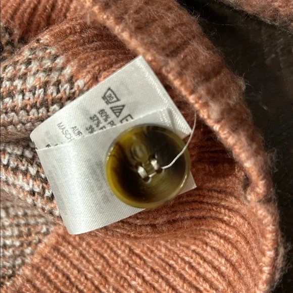 cupcakes & cashmere Plaid Cardigan in Brown and White - Picture 8 of 9